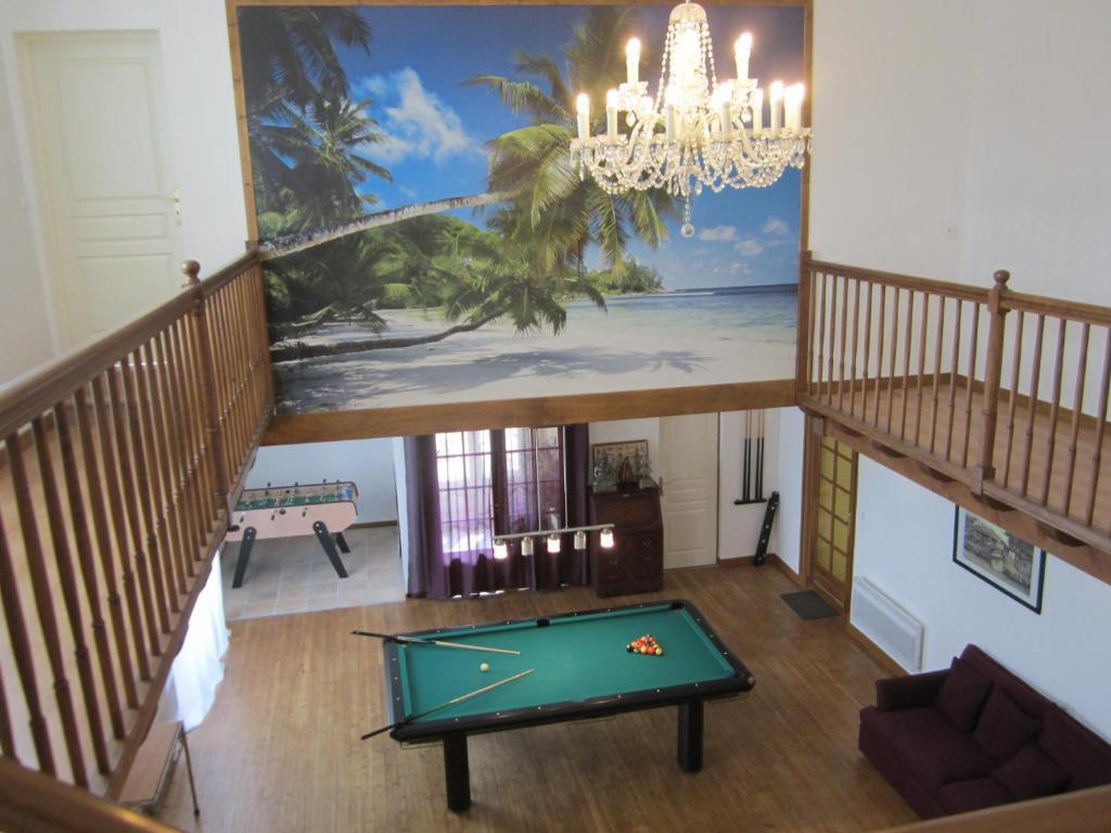 Maison D'Hotes Le Cadran Solaire Courcelles  Екстериор снимка